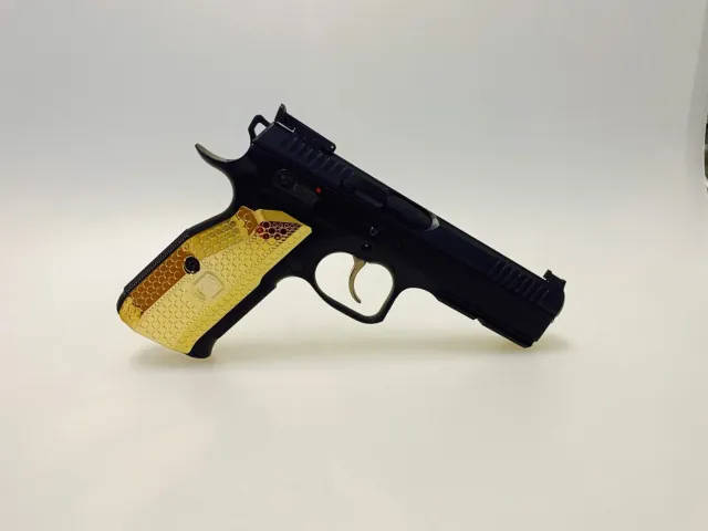 M-Arms Monarch 2 pistolgrep 24kt gull alu