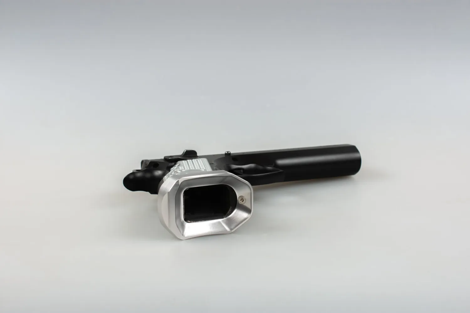 M-Arms Monarch 1 magwell CZ TSO TS2 sølv outlet