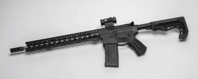 Unique Arms UltraLight-15.s komplett upper lettvekter