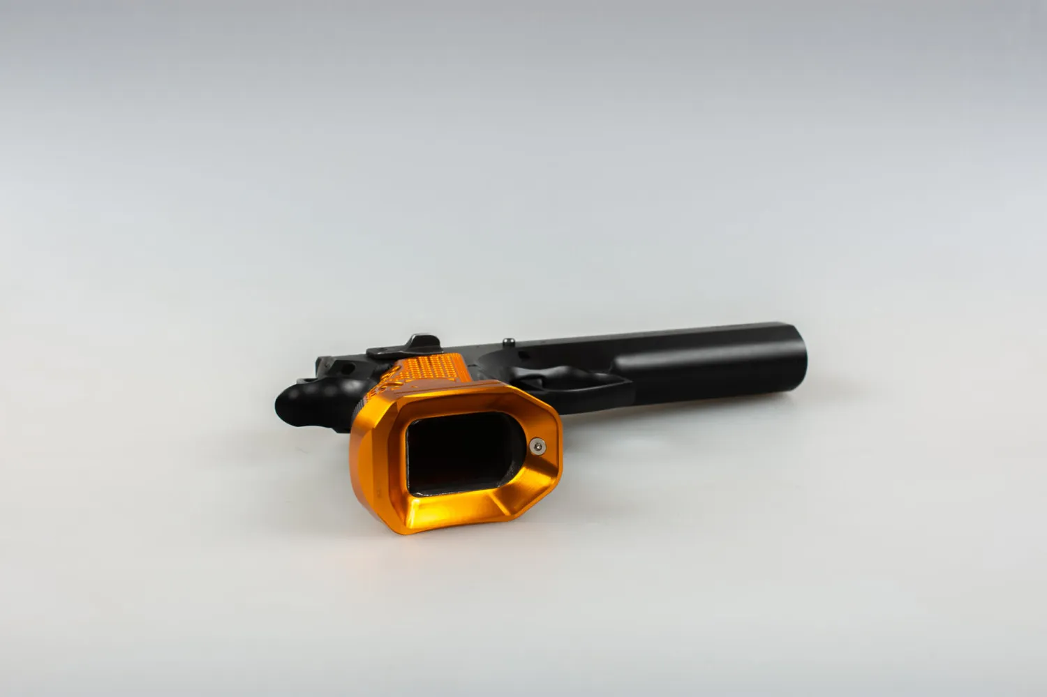 M-Arms Monarch 1 magwell oransje aluminium CZ TS