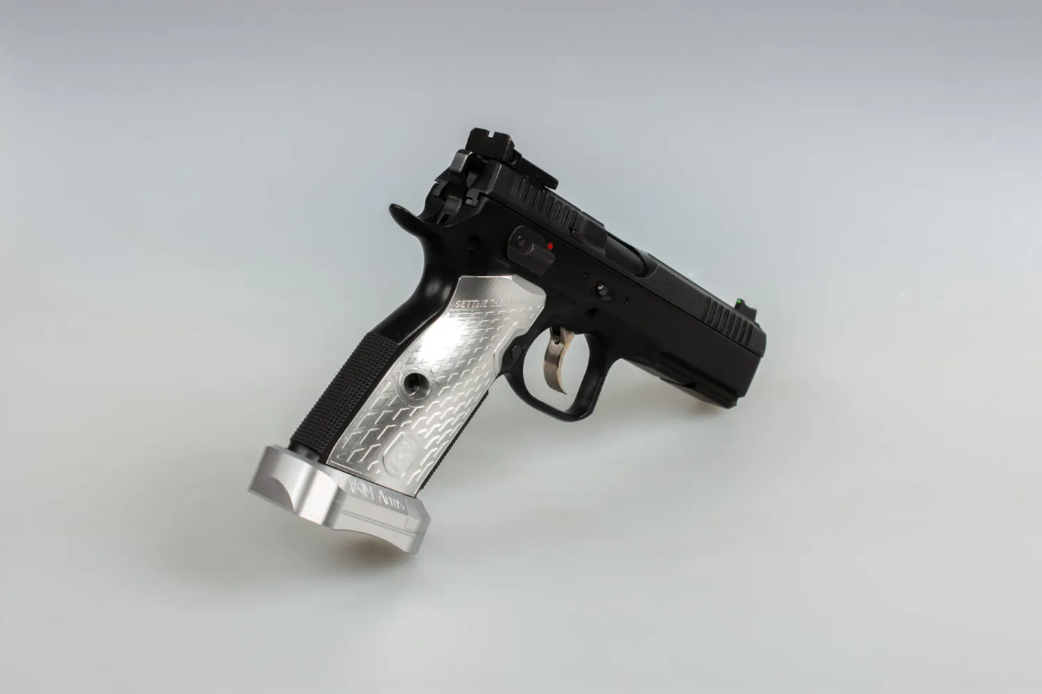 M-Arms Monarch 1 magwell CZ TSO TS2 sølv outlet