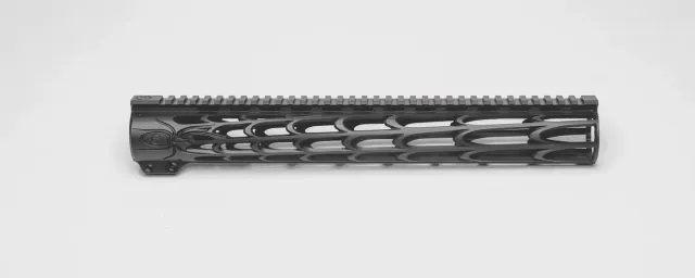 Unique Arms Slim Web håndguard smal M-LOK