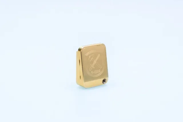 M-Arms 2011 magasinplate messing