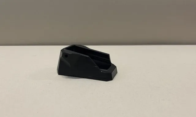 M-Arms magwell AR 15 svart polymer