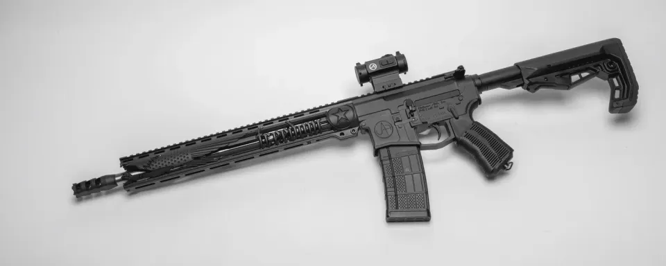 Unique Arms Freedom-15.s håndguard 15" AR15