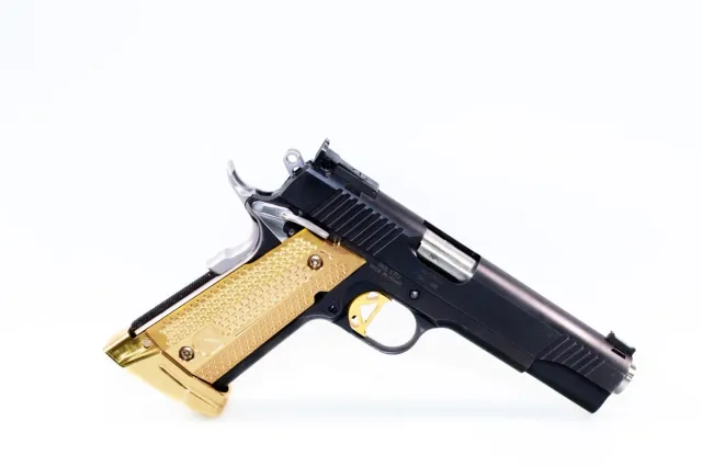 M-Arms Monarch 2 1911 sett pistolgrep gull aluminium