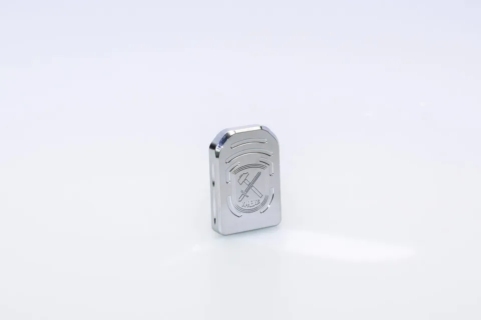 M-Arms STD Magwell magasinplate +1 krom alu