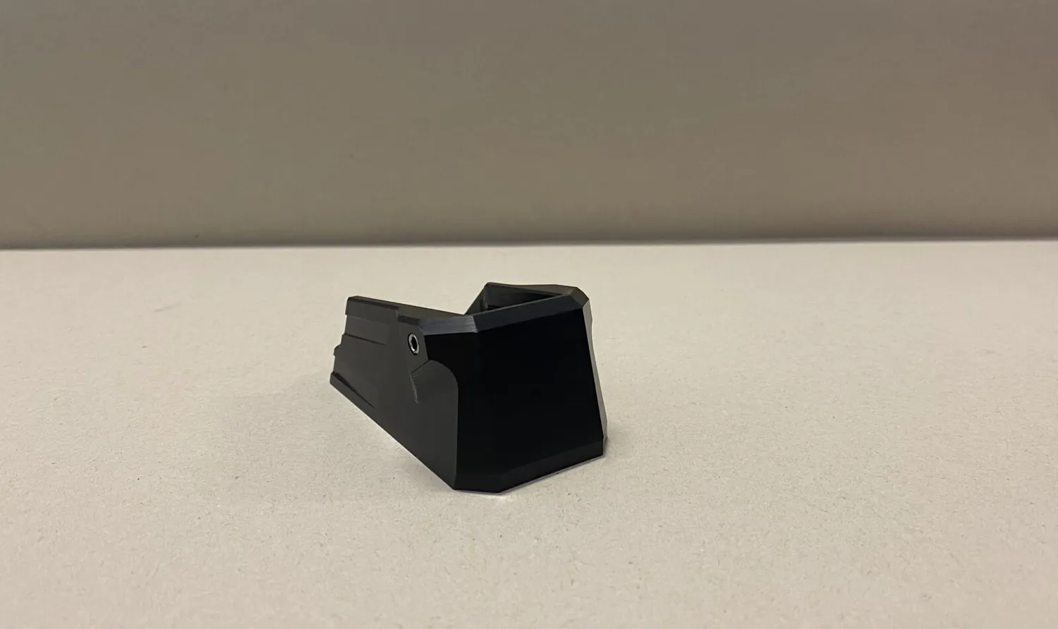 M-Arms magwell AR 15 svart polymer