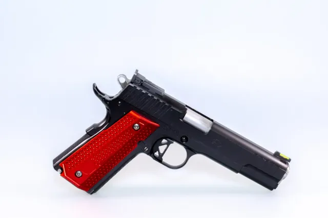 M-Arms Monarch 2 pistolgrep 1911 langt rødt alu aggressivt