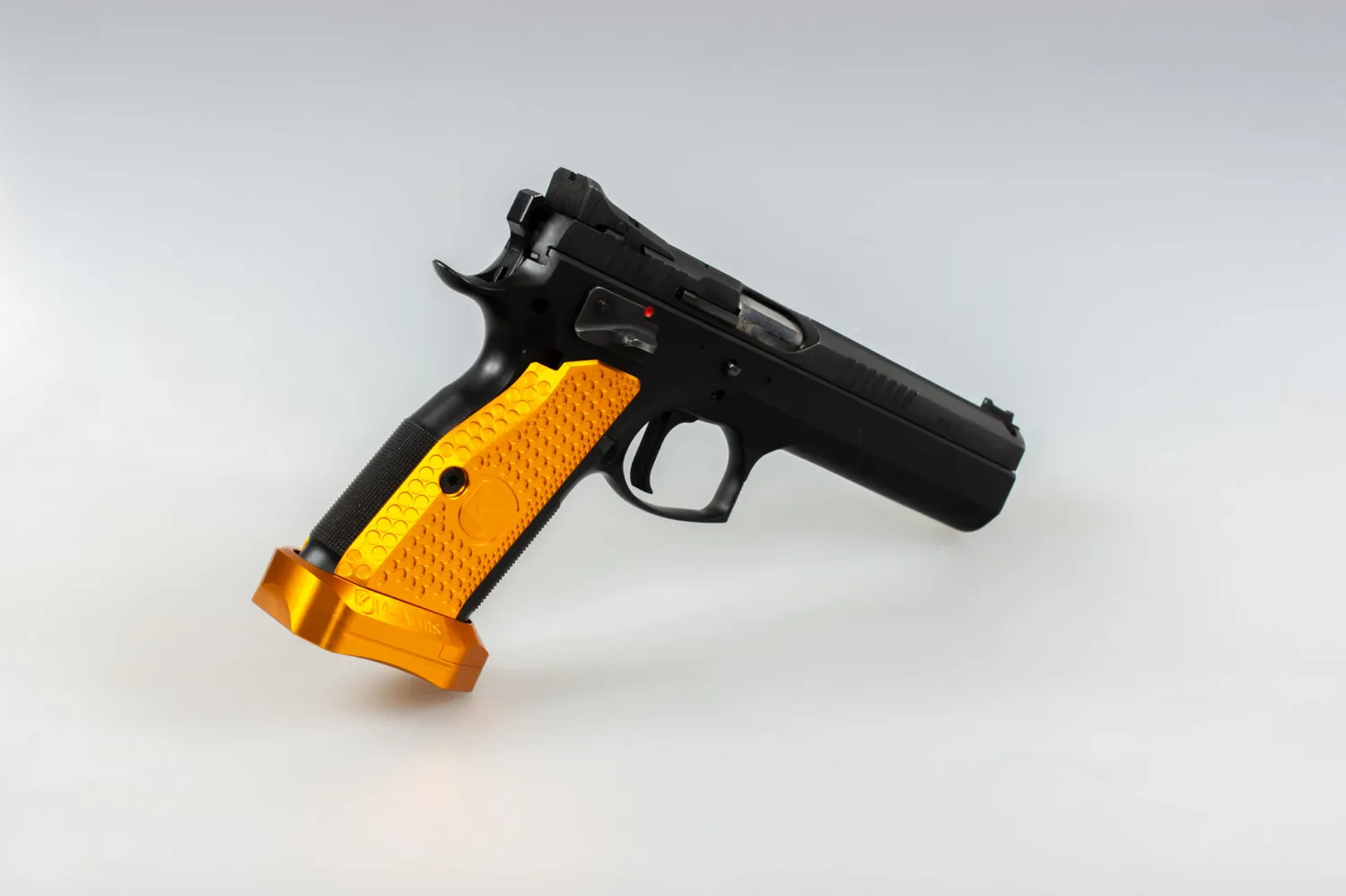 M-Arms Monarch 1 magwell oransje aluminium CZ TS