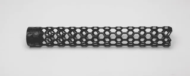 Unique Arms Ultra-Light Hex håndvern AR-15