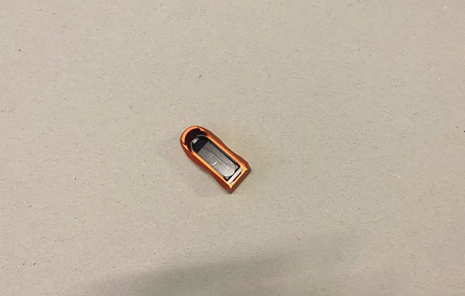 M-Arms 1911 9mm magasinplate Mec-Gar Gen2 rød aluminium