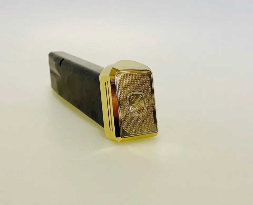 M-Arms Classic Line +2 magasinplate gull rillet aluminium
