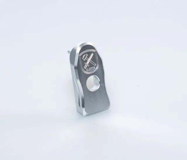 M-Arms 1911 9 mm magasinbunnplate sølv ALU skadet
