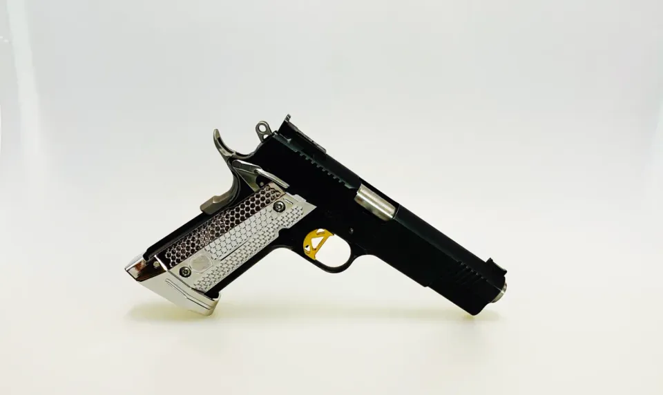 M-Arms Monarch 2 sett 1911 Short grep+magwell krom